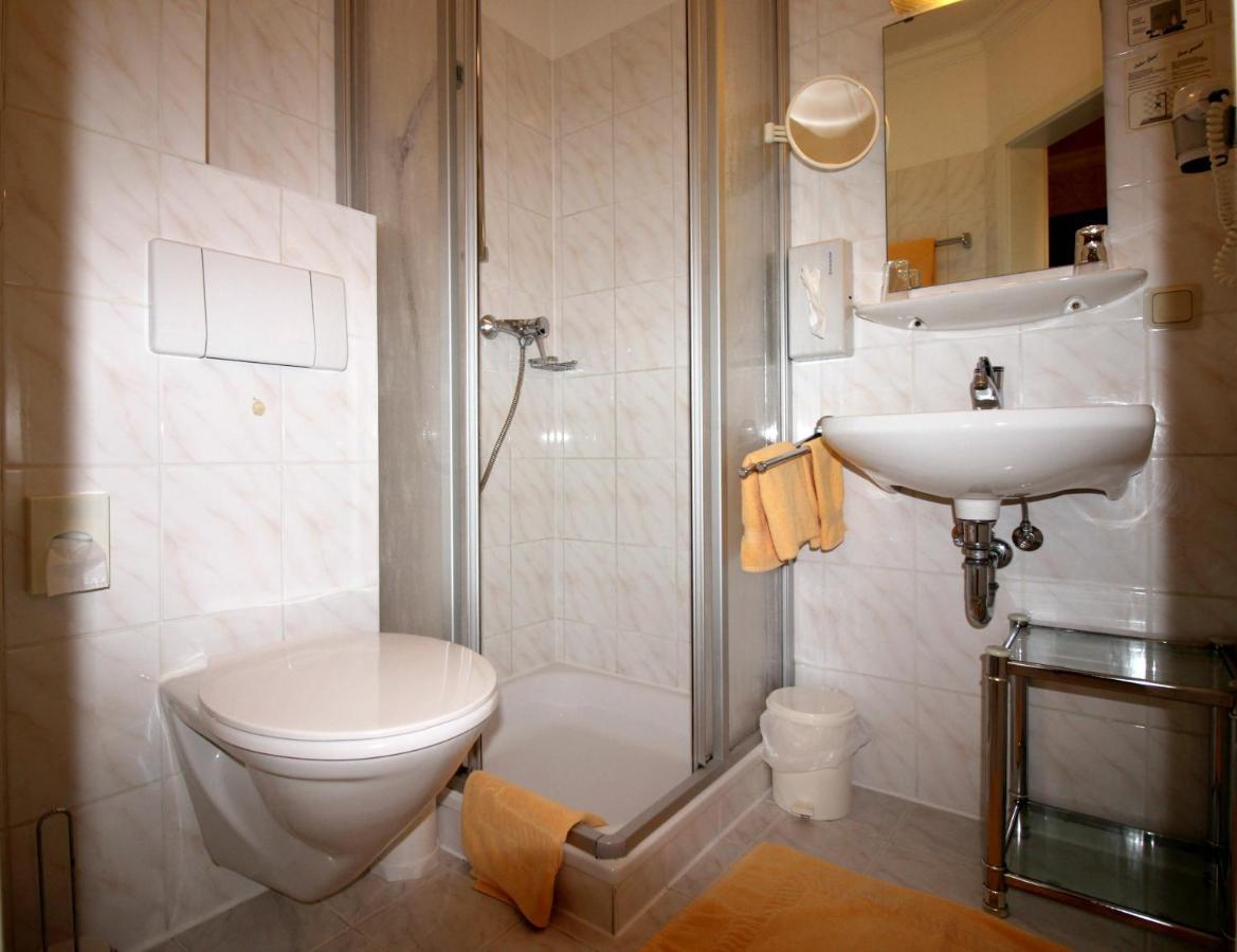 Hotel-Garni Haus Johanna Einbeck Exteriör bild